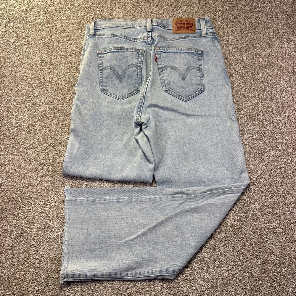Levis High Waisted Crop Flare Jeans Womens 28 Blue Light Wash Raw Hem Denim